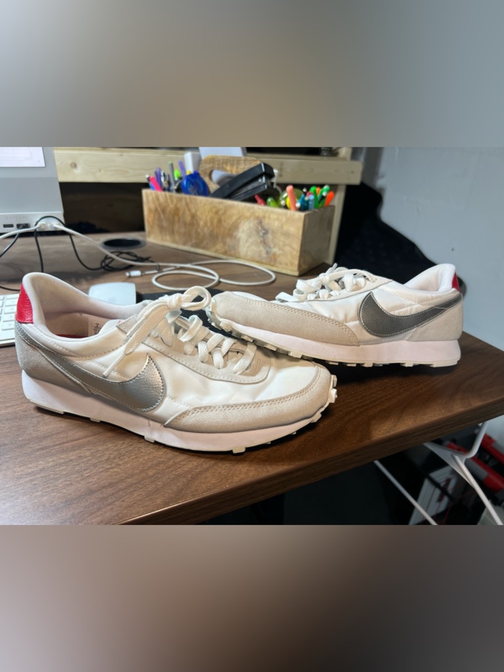 Size 8 - Nike Daybreak Summit White Metallic Silver W